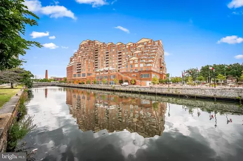 250 President St S #909, Baltimore, MD 21202
