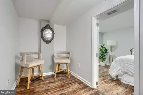 Entry Way - 5327 Todd Ave, Baltimore, MD 21206 photo 5 of 5