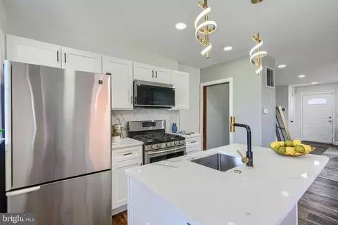 Kitchen - 5327 Todd Ave, Baltimore, MD 21206 photo 2 of 7