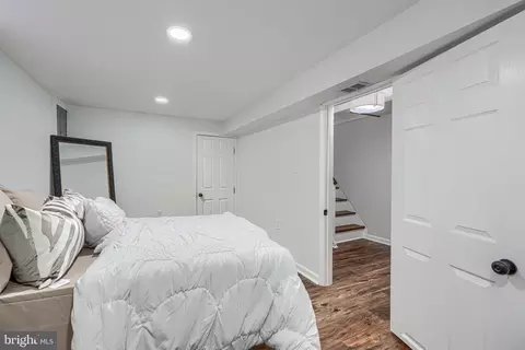 Bedroom - 5327 Todd Ave, Baltimore, MD 21206 photo 3 of 3