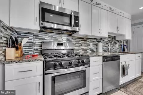 Kitchen - 5269 Darien Rd, Baltimore, MD 21206 photo 2 of 2