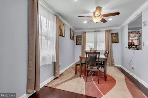 Dining - 5269 Darien Rd, Baltimore, MD 21206 photo 1 of 2