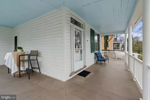 Exterior - 702 Deepdene Rd, Baltimore, MD 21210 photo 2 of 11