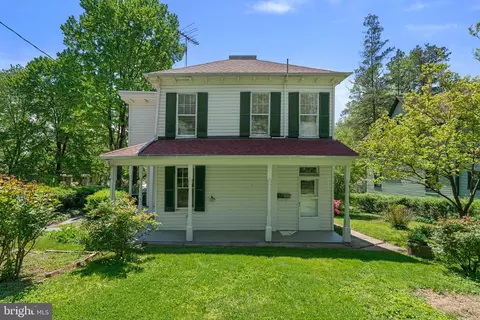 Exterior - 702 Deepdene Rd, Baltimore, MD 21210 photo 7 of 11