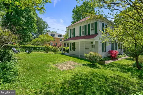 Exterior - 702 Deepdene Rd, Baltimore, MD 21210 photo 8 of 11