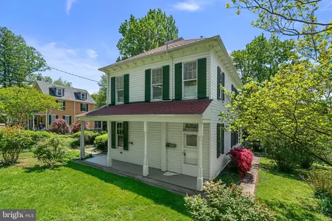 Exterior - 702 Deepdene Rd, Baltimore, MD 21210 photo 9 of 11