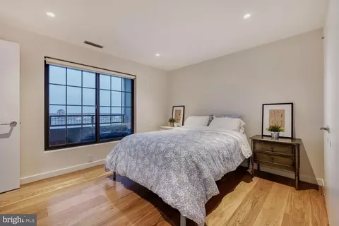 Bedroom - 1200 Steuart St #1811, Baltimore, MD 21230 photo 4 of 4