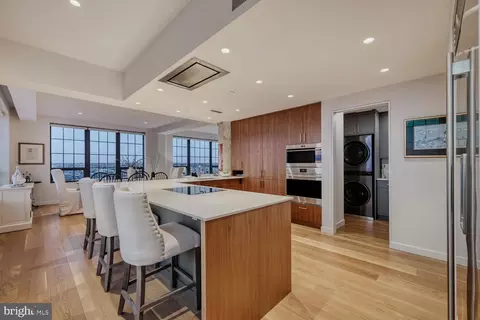 Kitchen - 1200 Steuart St #1811, Baltimore, MD 21230 photo 2 of 5