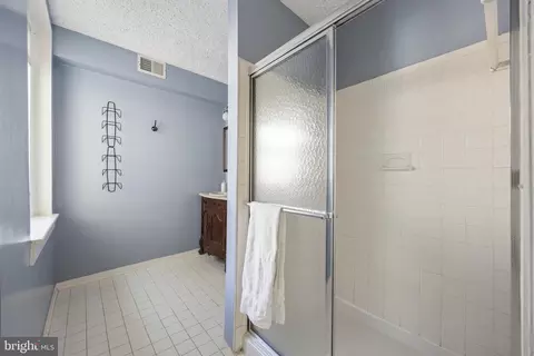 Bath - 660 Washington Blvd, Baltimore, MD 21230 photo 2 of 2