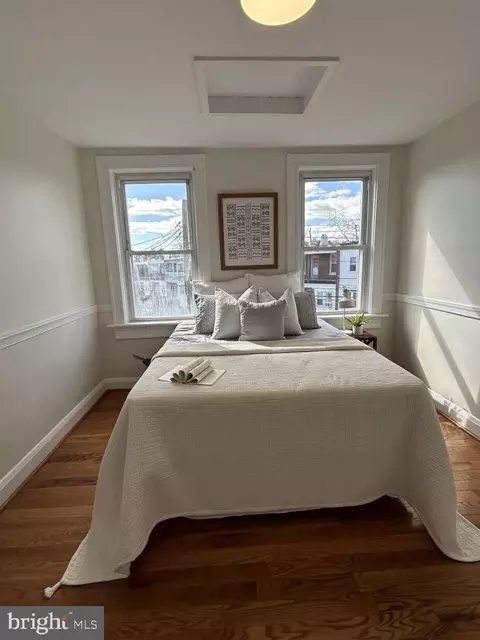 Bedroom - 3217 Shannon Dr, Baltimore, MD 21213 photo 1 of 5