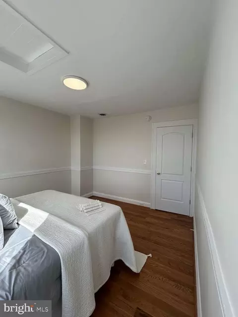 Bedroom - 3217 Shannon Dr, Baltimore, MD 21213 photo 2 of 5