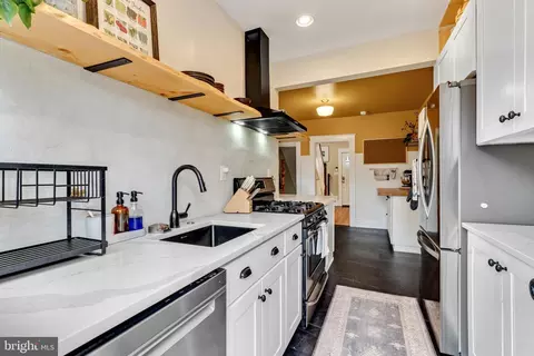 5300 Tramore Rd, Baltimore, MD 21214 photo 17
