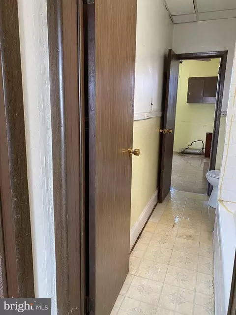 Entry Way - 610 Rappolla St, Baltimore, MD 21224 photo 1 of 4