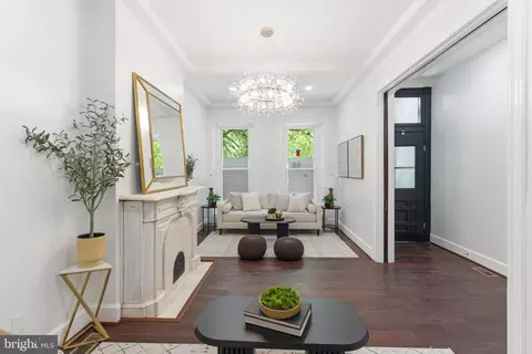 1526 Mcculloh St, Baltimore, MD 21217