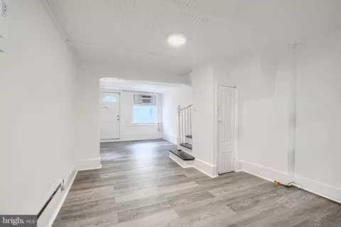 Living - 2015 Spark Ct, Baltimore, MD 21231 photo 2 of 3