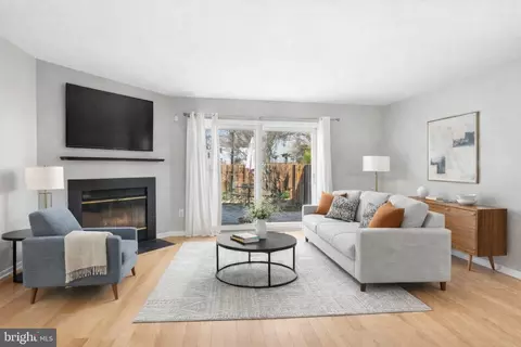 Living - 2920 Toone St, Baltimore, MD 21224 photo 1 of 1