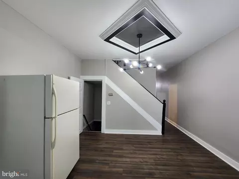 Entry Way - 1634 N Wolfe St, Baltimore, MD 21213 photo 7 of 11