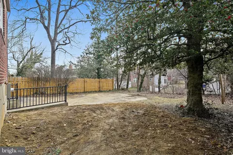 Exterior - 402 Westgate Rd, Baltimore, MD 21229 photo 10 of 10