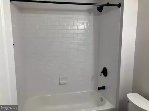 Bath - 3338 Elmora Ave, Baltimore, MD 21213 photo 2 of 2