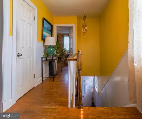 Entry Way - 5320 Grindon Ave, Baltimore, MD 21214 photo 6 of 6