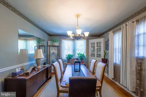 Dining - 5320 Grindon Ave, Baltimore, MD 21214 photo 1 of 3