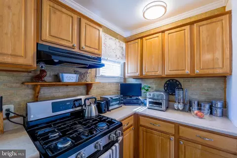 Kitchen - 5320 Grindon Ave, Baltimore, MD 21214 photo 1 of 2