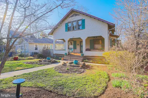 2210 Sulgrave Ave, Baltimore, MD 21209
