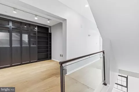 Entry Way - 1200 Steuart St #1035, Baltimore, MD 21230 photo 2 of 7