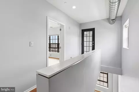 Entry Way - 1200 Steuart St #1035, Baltimore, MD 21230 photo 5 of 7