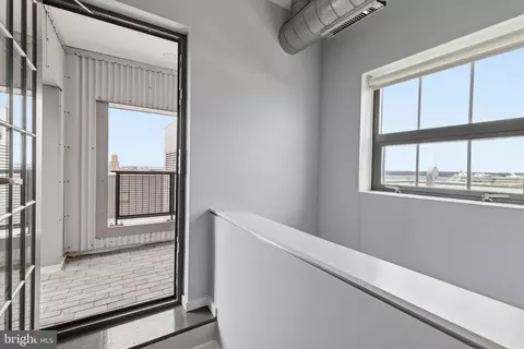 Entry Way - 1200 Steuart St #1035, Baltimore, MD 21230 photo 6 of 7