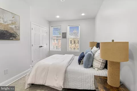 Bedroom - 1631 E Oliver St, Baltimore, MD 21213 photo 3 of 3