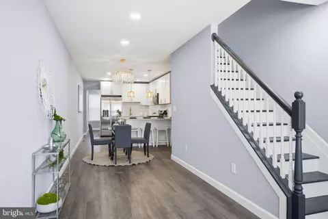 Entry Way - 2010 E Lafayette Ave, Baltimore, MD 21213 photo 5 of 6