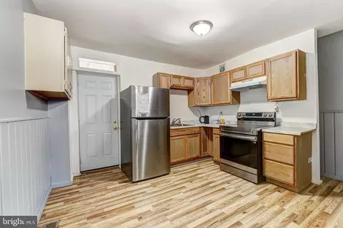 Entry Way - 1926 Lemmon St, Baltimore, MD 21223 photo 1 of 5
