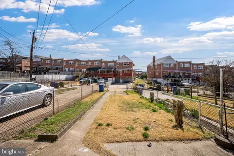 Exterior - 4927 Sinclair Ln, Baltimore, MD 21206 photo 2 of 3