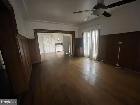 Living - 2700 Garrison Blvd, Baltimore, MD 21216 photo 2 of 3