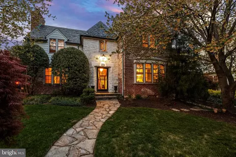 206 Kemble Rd, Baltimore, MD 21218