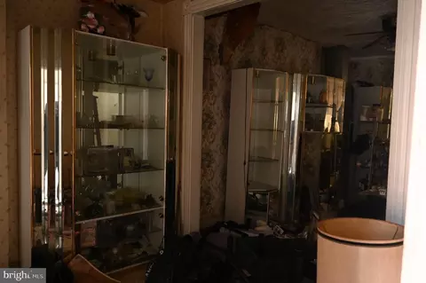 2509 Hollins St, Baltimore, MD 21223