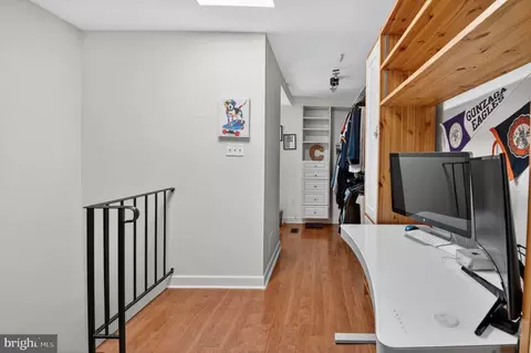 Entry Way - 703 Dover St, Baltimore, MD 21230 photo 4 of 4