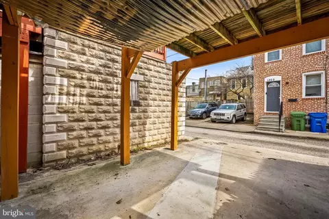 Exterior - 1221 William St, Baltimore, MD 21230 photo 2 of 3