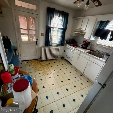 Kitchen - 6606 Eastern Pkwy, Baltimore, MD 21214 photo 1 of 2