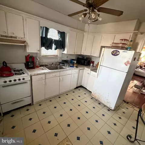 Kitchen - 6606 Eastern Pkwy, Baltimore, MD 21214 photo 2 of 2