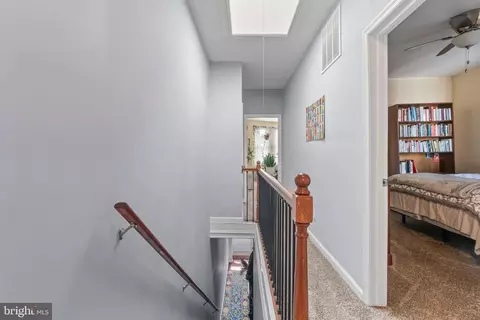 Entry Way - 308 E Lorraine Ave, Baltimore, MD 21218 photo 3 of 4