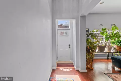 Entry Way - 308 E Lorraine Ave, Baltimore, MD 21218 photo 1 of 4
