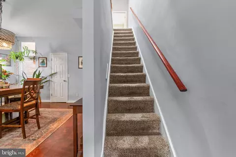 Entry Way - 308 E Lorraine Ave, Baltimore, MD 21218 photo 2 of 4
