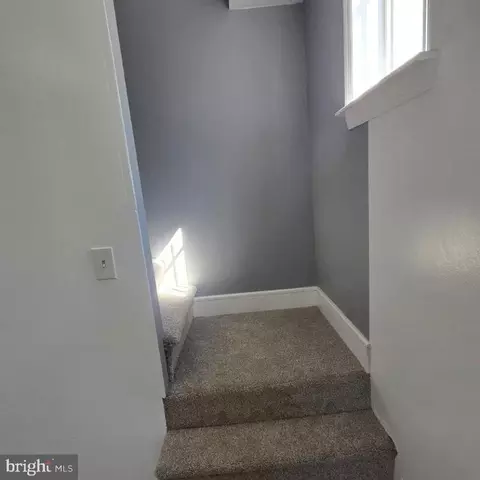 Entry Way - 1802 Hope St, Baltimore, MD 21202 photo 6 of 8