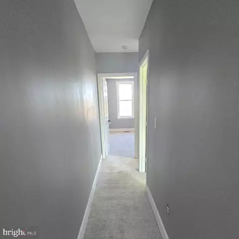 Entry Way - 1802 Hope St, Baltimore, MD 21202 photo 5 of 8