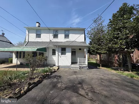 Exterior - 705 Winans Way, Baltimore, MD 21229 photo 4 of 9