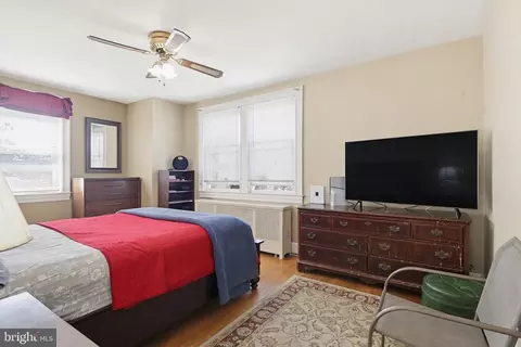 Bedroom - 705 Winans Way, Baltimore, MD 21229 photo 3 of 6
