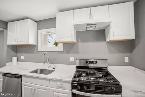 Other - 4434 Manorview Rd, Baltimore, MD 21229 photo 2 of 17