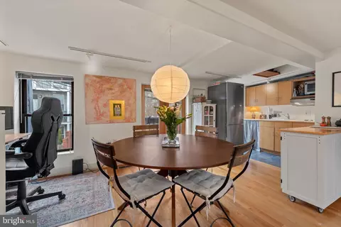 Dining - 204 S 1 S Castle St, Baltimore, MD 21231 photo 2 of 4